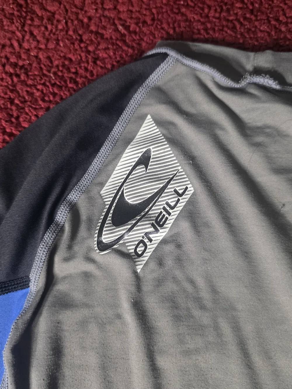 O'Neill Men's Gray and Blue Rash Guard Swim Shirt, XL